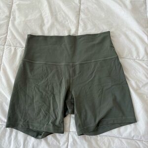 grey sage align shorts 6”